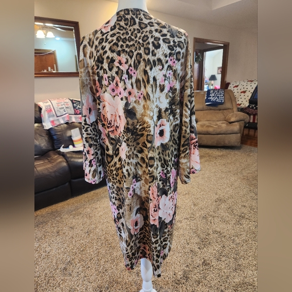 Honey Me Cardigan - Picture 3 of 5